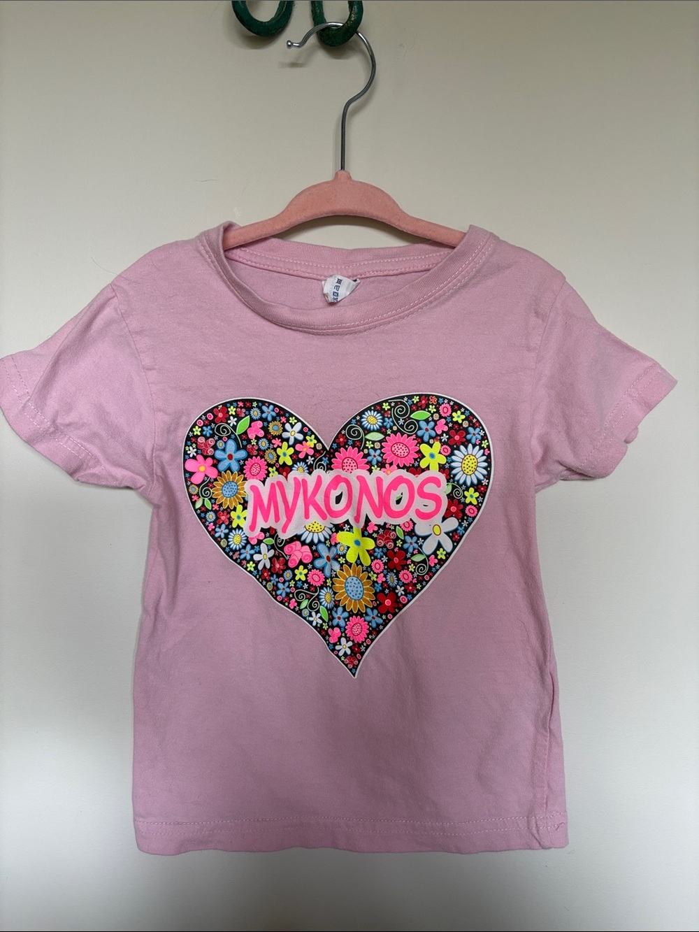 Mykonos Greece Floral Heart Pink T-Shirt Girls Size 2